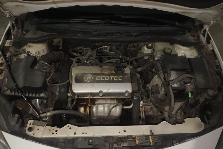 Used Buick GT 2013 XT 1.6L Automatic Fashion Edition Engine Bay