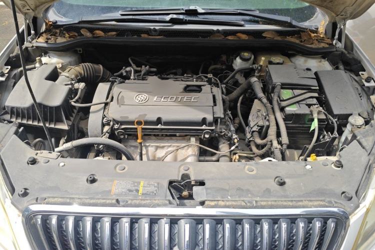 Used Buick GT 2013 GT 1.8L Automatic Fashion Edition Engine Bay