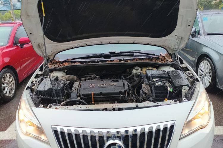 Used Buick GT 2013 XT 1.6L Automatic Fashion Edition Engine Bay