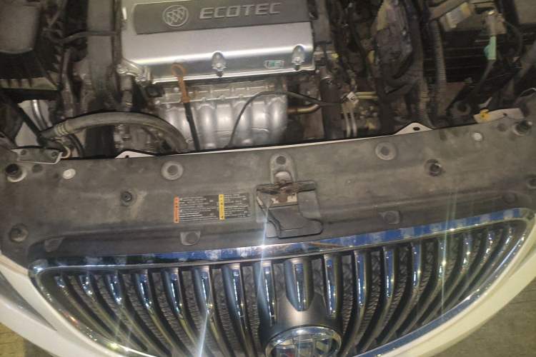 Used Buick GT 2013 GT 1.6L Automatic Fashion Edition Engine Bay