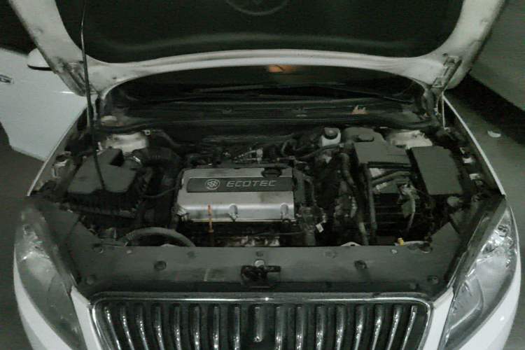 Used Buick GT 2013 GT 1.6L Manual Entry-Level Model Engine Bay