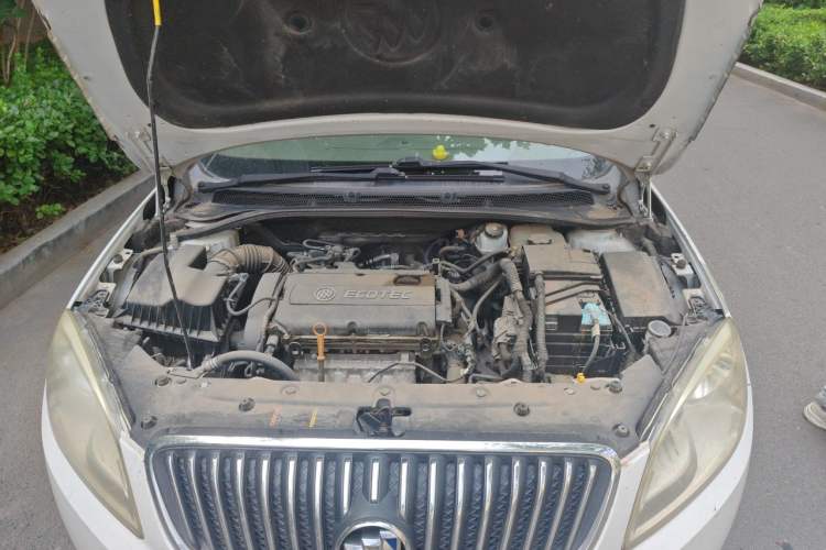 Used Buick GT 2013 GT 1.6L Automatic Fashion Edition Engine Bay