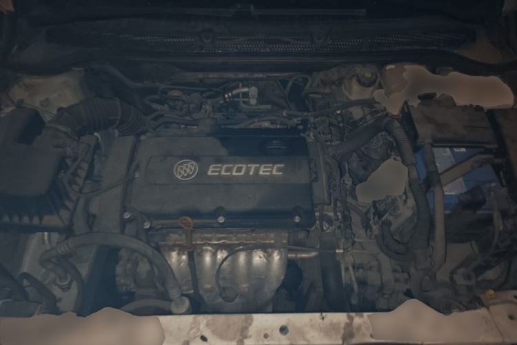 Used Buick GT 2013 XT 1.6L Automatic Fashion Edition Engine Bay