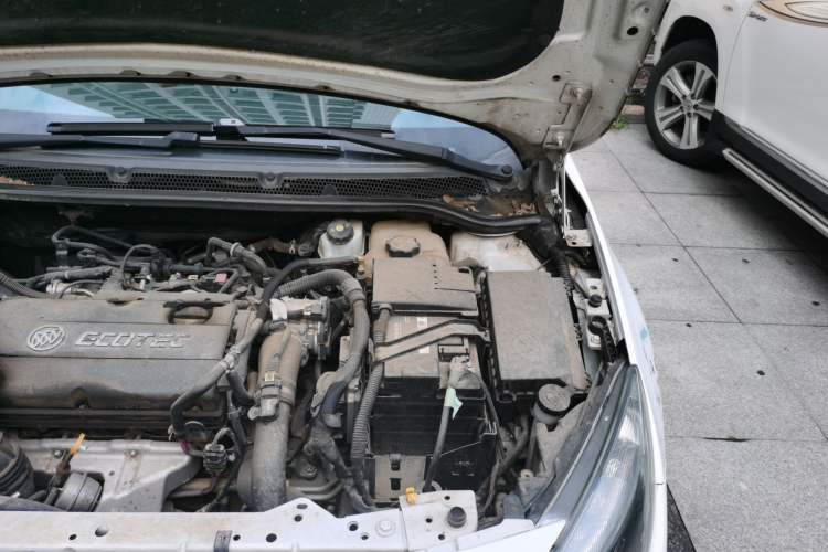 Used Buick GT 2013 XT 1.6T Automatic New Sharp Sport Edition Engine Bay Left
