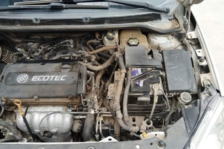Used Buick GT 2013 GT 1.6L Automatic Fashion Edition Engine Bay Left