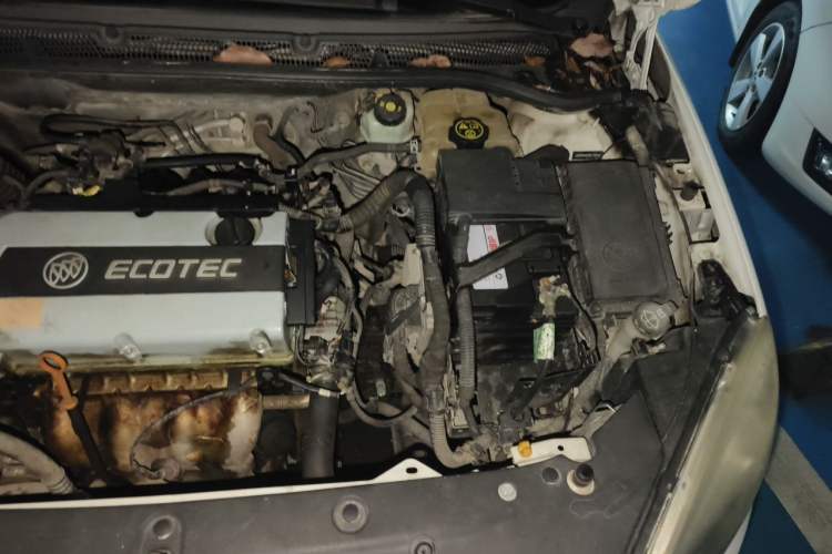 Used Buick GT 2013 GT 1.6L Manual Entry-Level Model Engine Bay Left