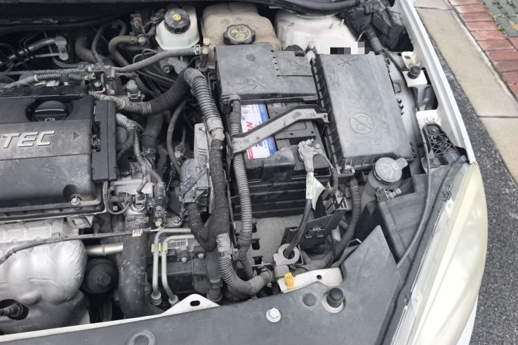 Used Buick GT 2013 GT 1.6L Automatic Fashion Edition Engine Bay Left
