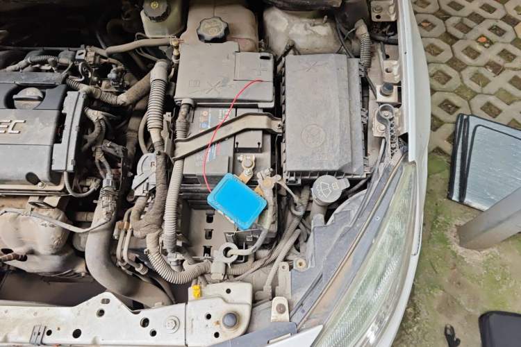 Used Buick GT 2013 XT 1.6L Automatic Fashion Edition Engine Bay Left