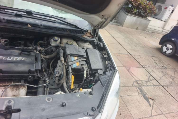 Used Buick GT 2013 GT 1.6L Automatic Fashion Edition Engine Bay Left