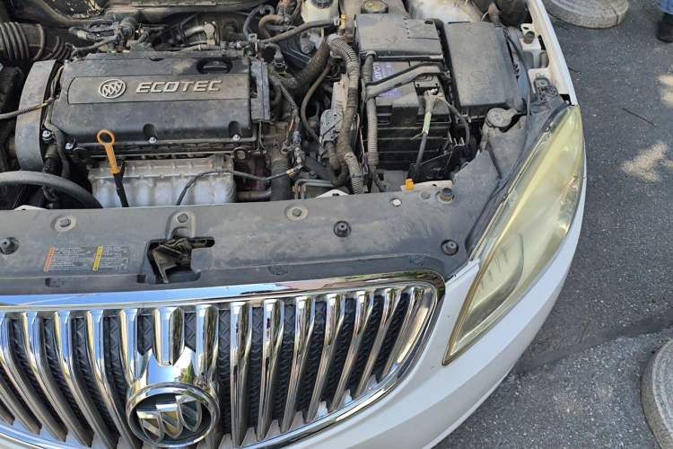 Used Buick GT 2013 GT 1.6L Automatic Fashion Edition Engine Bay Left