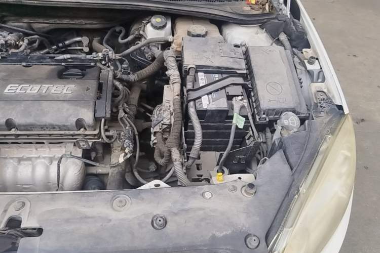 Used Buick GT 2013 GT 1.6L Manual Comfort Edition Engine Bay Left
