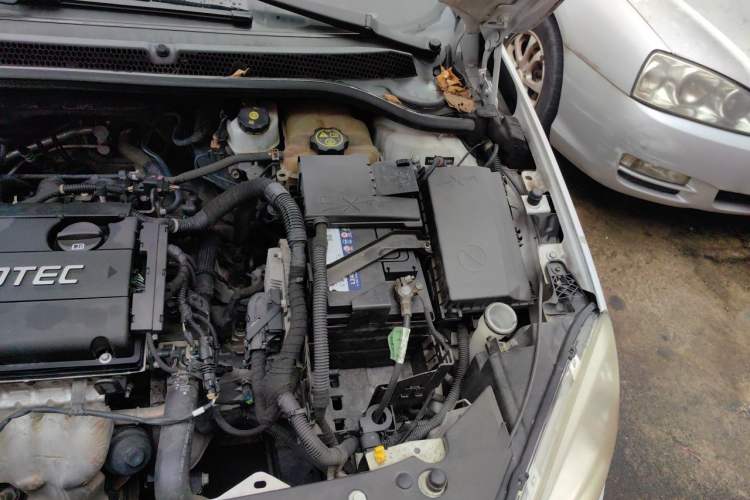 Used Buick GT 2013 GT 1.6L Manual Entry-Level Model Engine Bay Left
