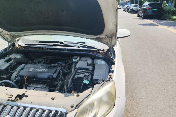 Used Buick GT 2013 GT 1.6L Automatic Fashion Edition Engine Bay Left