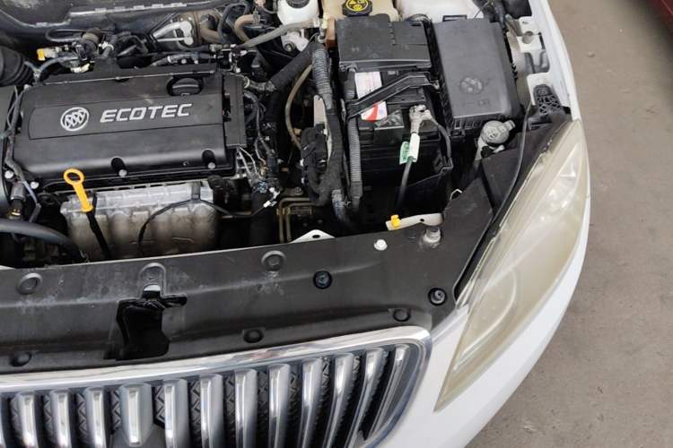 Used Buick GT 2013 GT 1.6L Automatic Fashion Edition Engine Bay Left