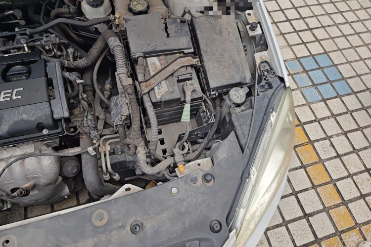 Used Buick GT 2013 GT 1.8L Automatic Fashion Edition Engine Bay Left