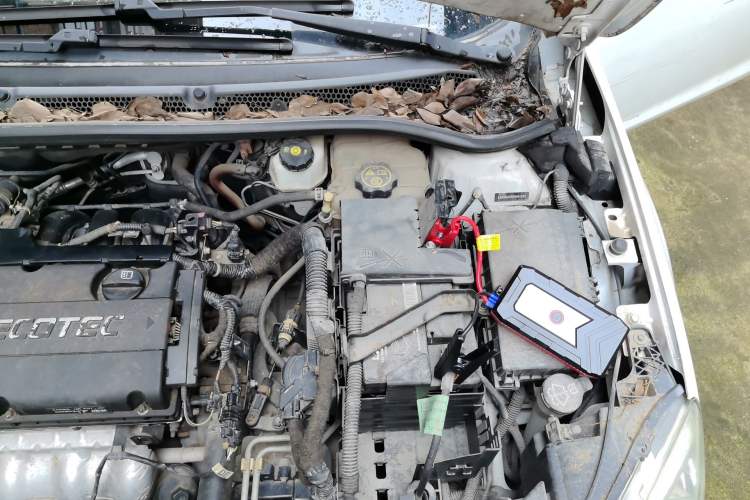Used Buick GT 2013 GT 1.6L Automatic Fashion Edition Engine Bay Left