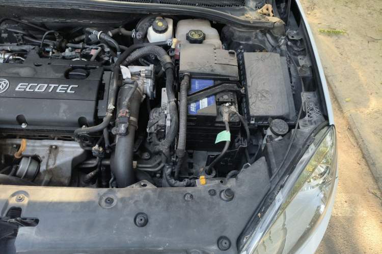 Used Buick GT 2013 GT 1.6T Automatic Fashion Sport Edition Engine Bay Left