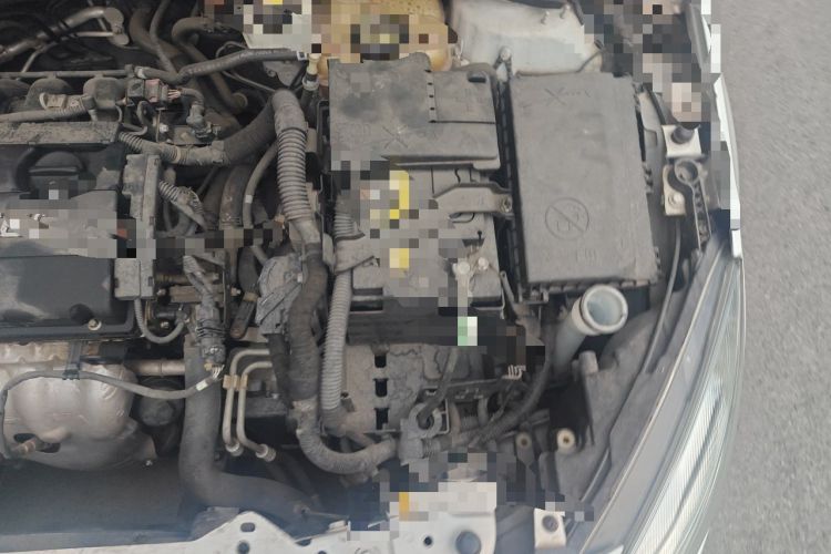 Used Buick GT 2013 XT 1.6L Automatic Fashion Edition Engine Bay Left