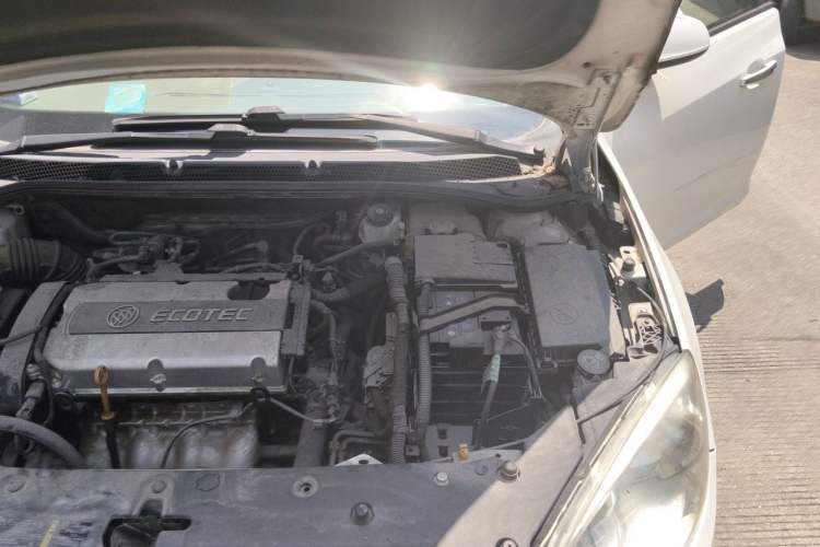 Used Buick GT 2013 GT 1.6L Automatic Fashion Edition Engine Bay Left