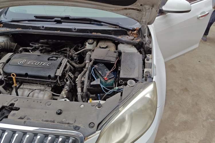 Used Buick GT 2013 GT 1.6L Manual Entry-Level Model Engine Bay Left