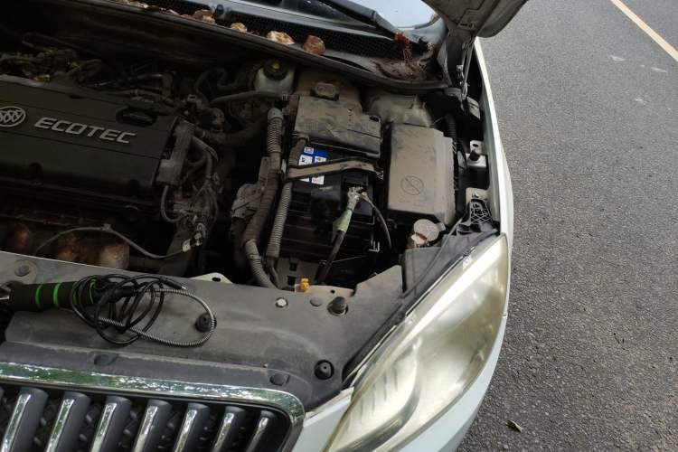 Used Buick GT 2013 GT 1.6L Manual Entry-Level Model Engine Bay Left