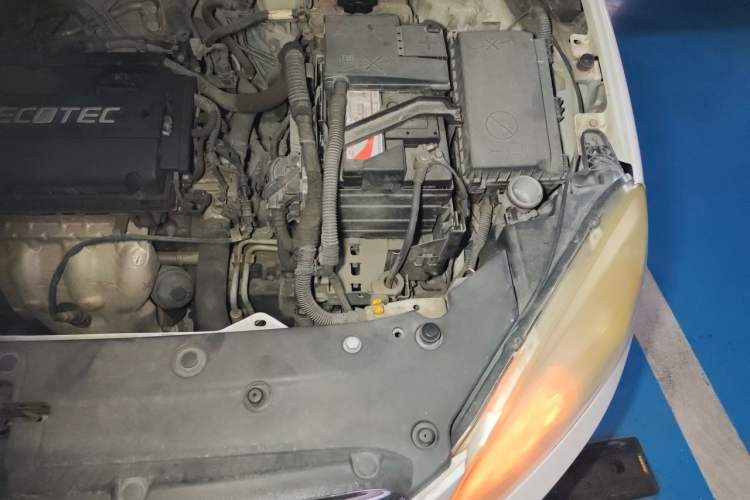 Used Buick GT 2013 GT 1.6L Automatic Fashion Edition Engine Bay Left