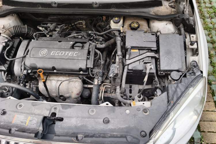 Used Buick GT 2013 GT 1.6L Automatic Fashion Edition Engine Bay Left