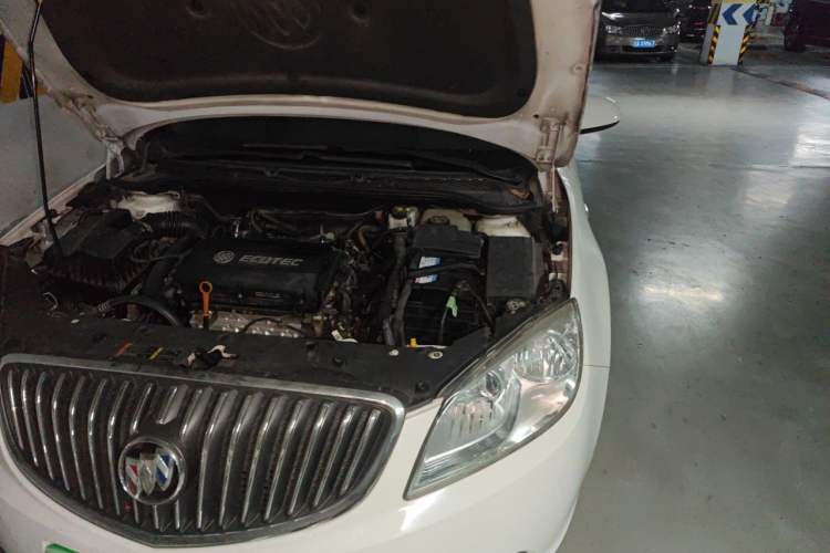 Used Buick GT 2013 GT 1.8L Automatic Fashion Edition Engine Bay Left