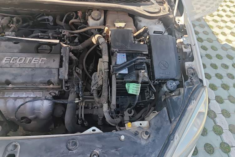 Used Buick GT 2013 GT 1.6L Automatic Fashion Edition Engine Bay Left