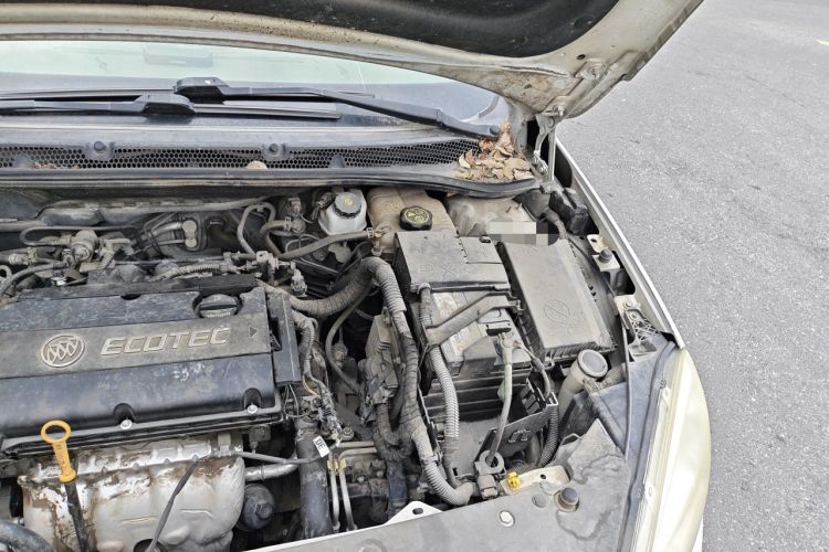 Used Buick GT 2013 GT 1.6L Automatic Fashion Edition Engine Bay Left