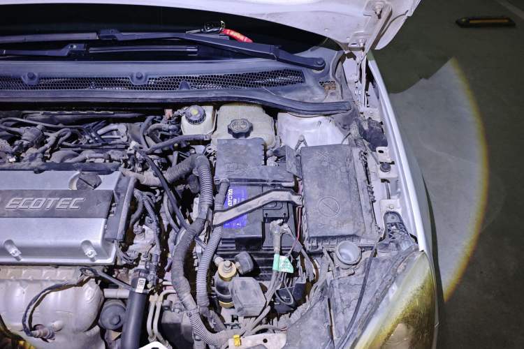 Used Buick GT 2013 GT 1.6L Automatic Fashion Edition Engine Bay Left