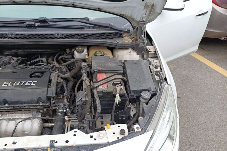 Used Buick GT 2013 XT 1.6L Automatic Fashion Edition Engine Bay Left