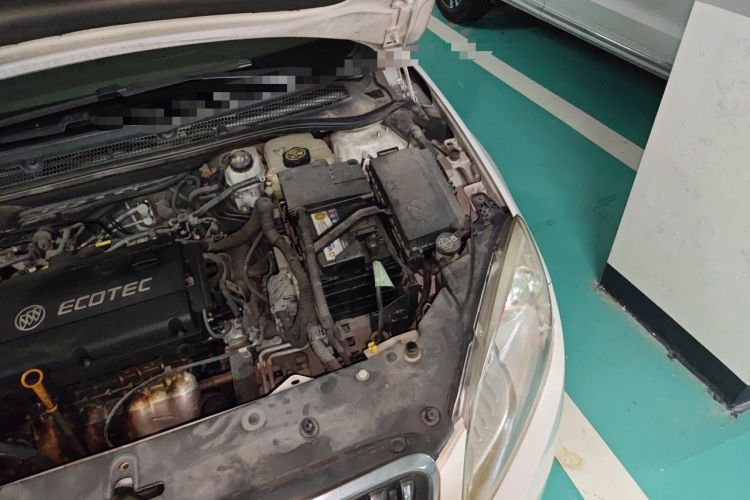 Used Buick GT 2013 GT 1.6L Automatic Fashion Edition Engine Bay Left