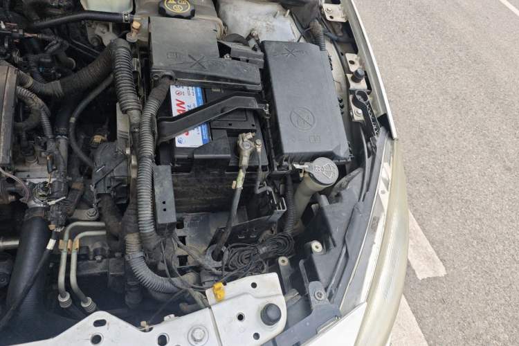 Used Buick GT 2013 XT 1.6L Automatic Fashion Edition Engine Bay Left