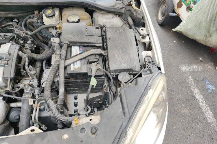 Used Buick GT 2013 GT 1.6L Automatic Fashion Edition Engine Bay Left