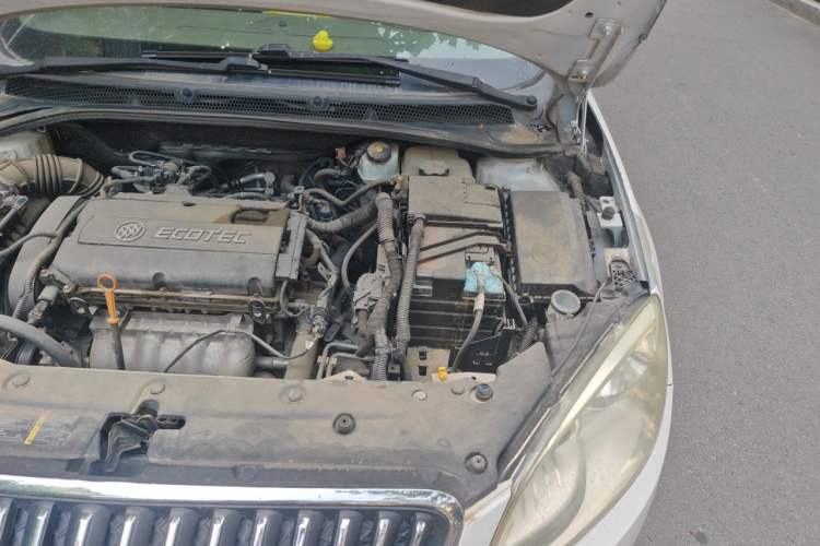 Used Buick GT 2013 GT 1.6L Automatic Fashion Edition Engine Bay Left