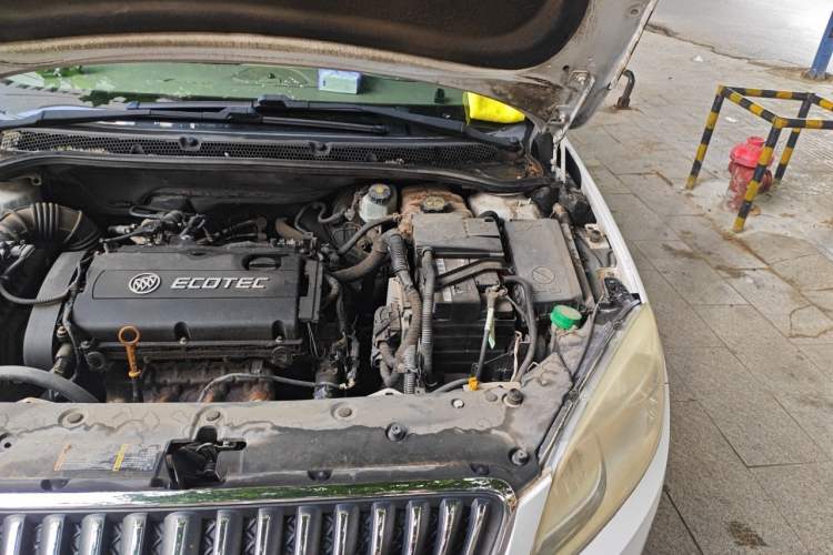 Used Buick GT 2013 GT 1.6L Manual Entry-Level Model Engine Bay Left