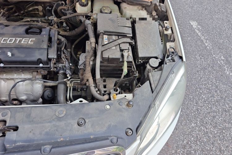 Used Buick GT 2013 GT 1.6L Automatic Fashion Edition Engine Bay Left