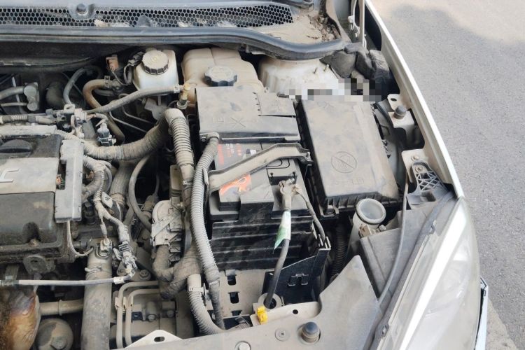 Used Buick GT 2013 GT 1.6L Automatic Fashion Edition Engine Bay Left