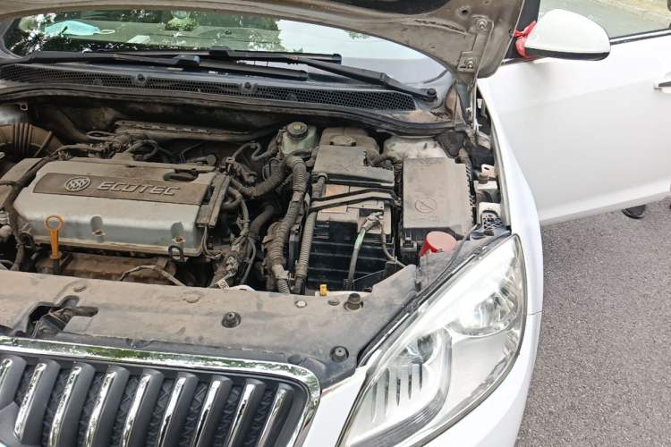 Used Buick GT 2013 GT 1.6L Manual Comfort Edition Engine Bay Left