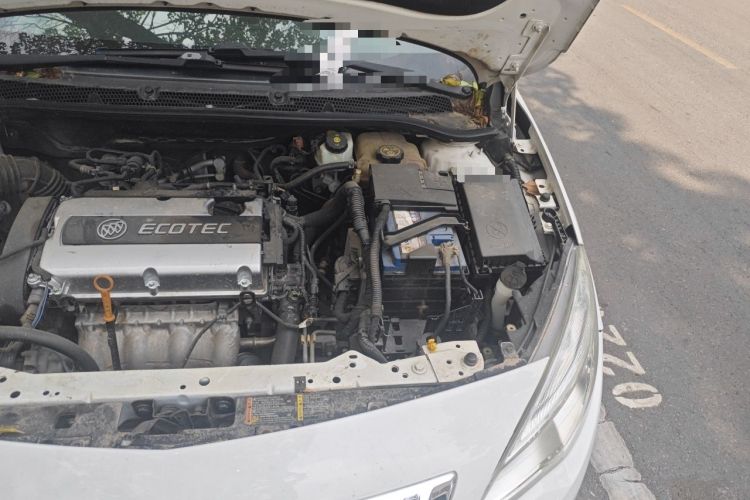 Used Buick GT 2013 XT 1.6L Automatic Fashion Edition Engine Bay Left