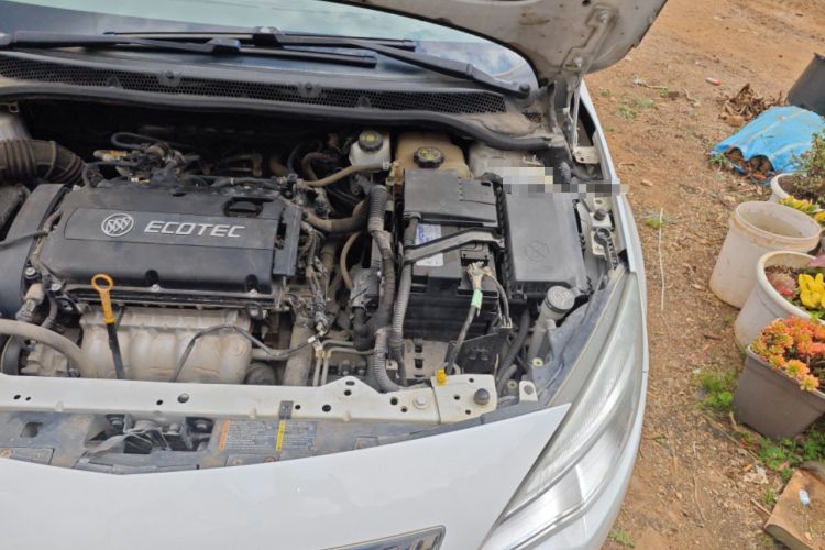 Used Buick GT 2013 XT 1.6L Automatic Fashion Edition Engine Bay Left