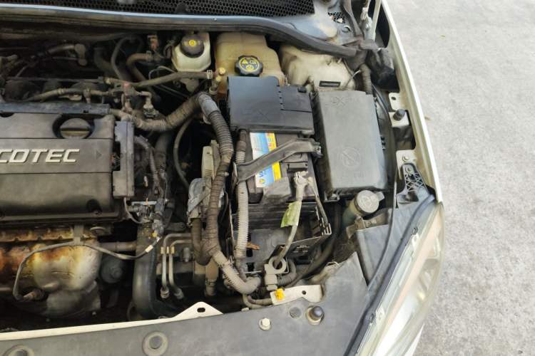 Used Buick GT 2013 GT 1.6L Automatic Fashion Edition Engine Bay Left