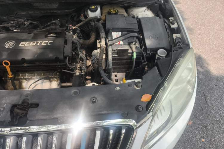 Used Buick GT 2013 GT 1.6L Manual Entry-Level Model Engine Bay Left