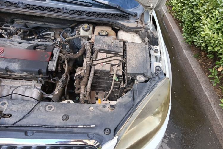 Used Buick GT 2013 GT 1.6L Manual Entry-Level Model Engine Bay Left