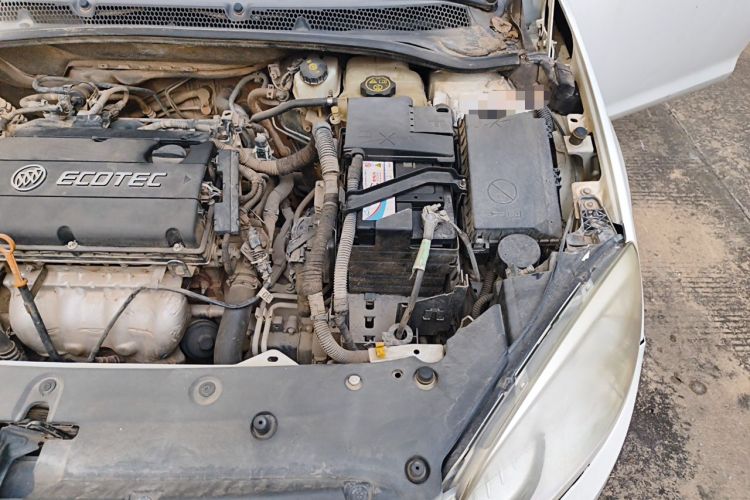 Used Buick GT 2013 GT 1.6L Automatic Fashion Edition Engine Bay Left