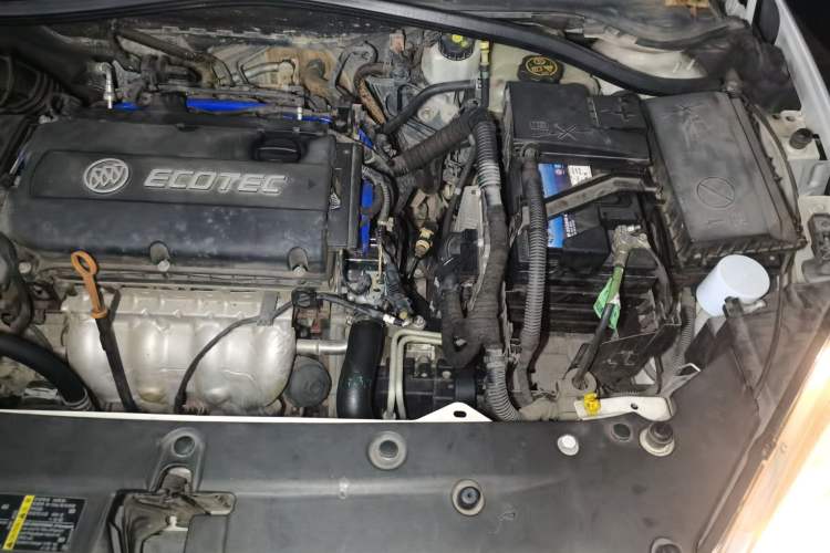 Used Buick GT 2013 GT 1.8L Automatic Fashion Edition Engine Bay Left