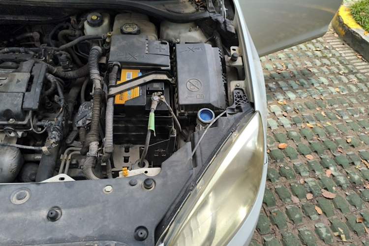 Used Buick GT 2013 GT 1.6L Automatic Fashion Edition Engine Bay Left