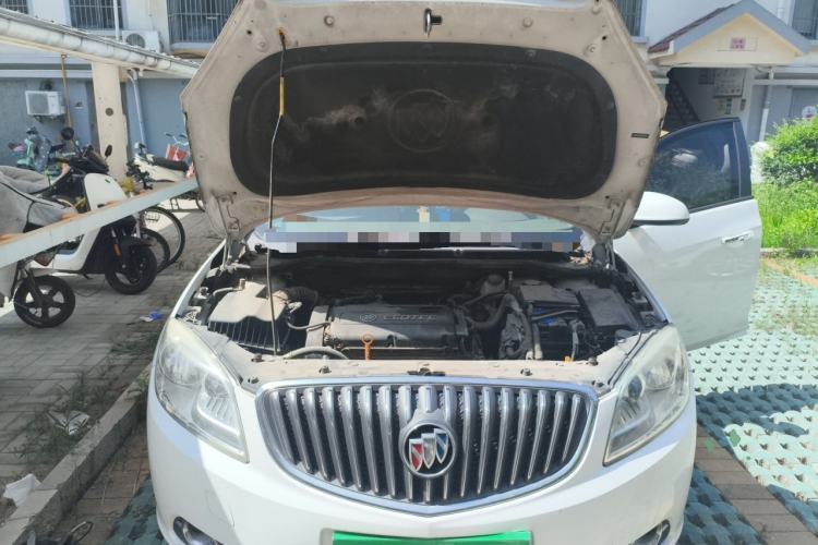 Used Buick GT 2013 GT 1.6L Automatic Fashion Edition Engine Bay