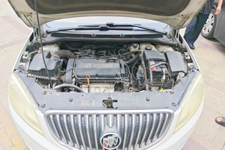Used Buick GT 2013 GT 1.6L Automatic Fashion Edition Engine Bay